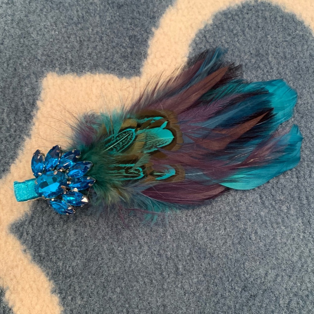 Peacock colored feather hair clip